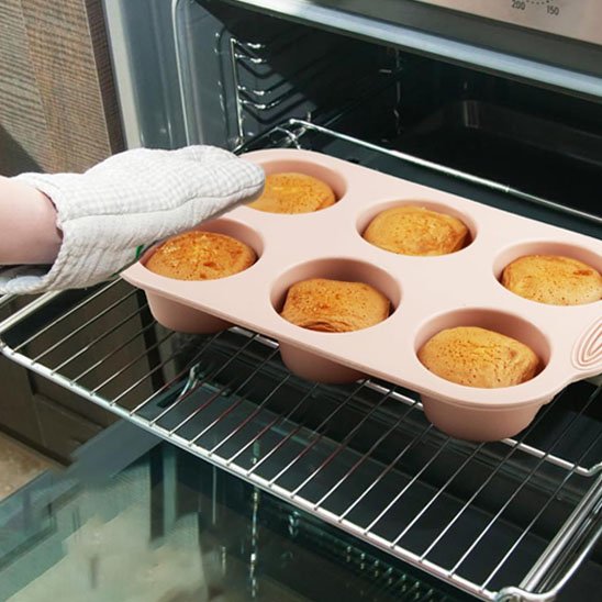 cuisson des muffins  dans le four avec  Moule à gateau style 1, Rose