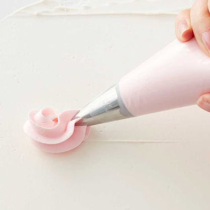  Démonstration de Douille patisserie  avec la crème rose.