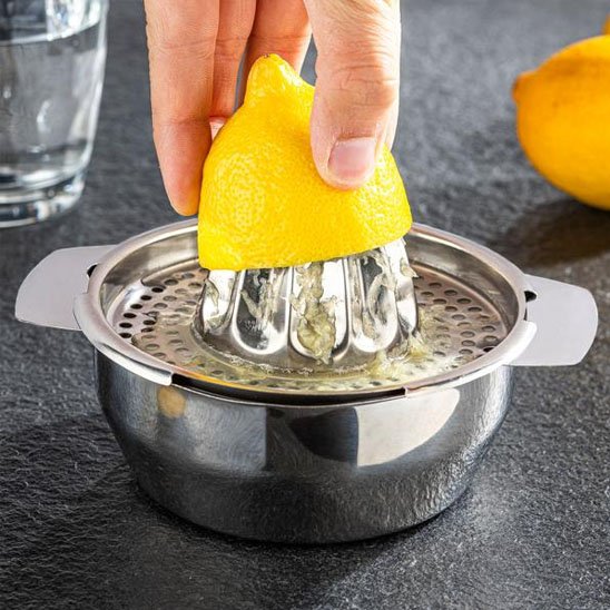 Extraction jus citron avecPresse agrumes