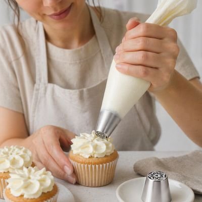  Fleur modèle 3 décorée avec Douille patisserie