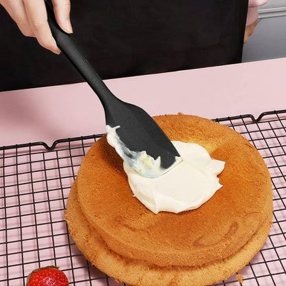  Mayonnaise étalée avec Spatule