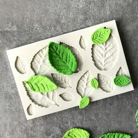 Présentation de Moules en silicone​  en forme de feuille couleurs banche et verte