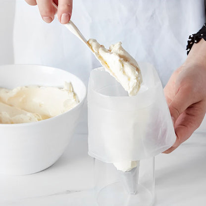 remplissagepocheadouillecremeavecspatule