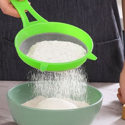   Tamisage farine Passoire plastique verte